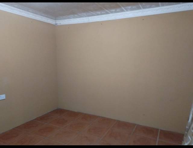 2 BEDROOM HOUSE TO LET IN UMLAZI J